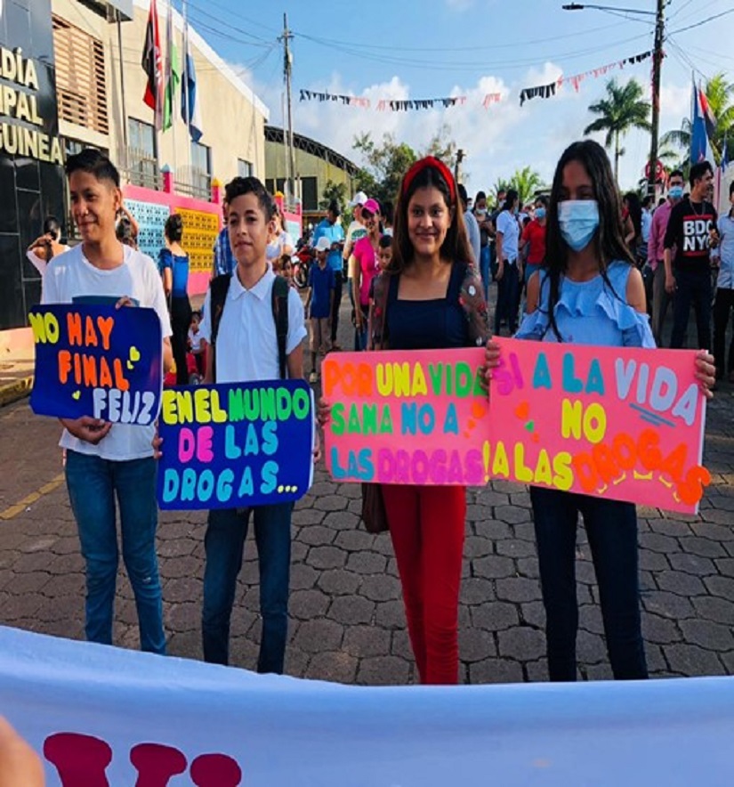 JOVENES